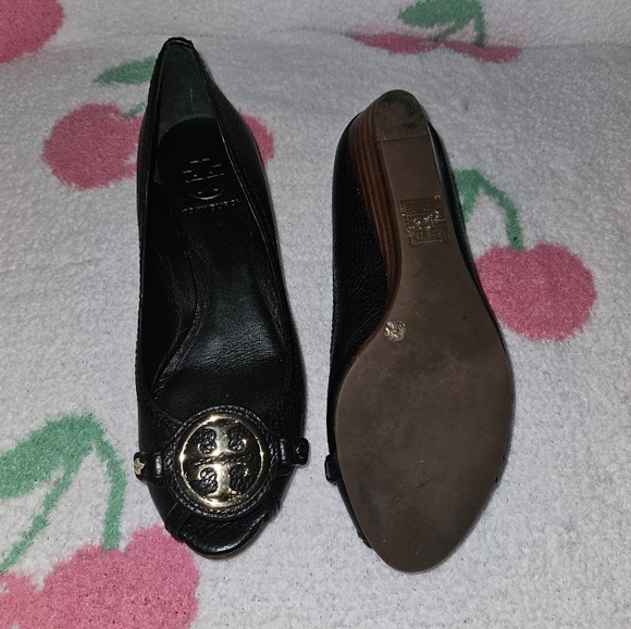 Tory Burch open toe leather wedges - Picture 8 of 12